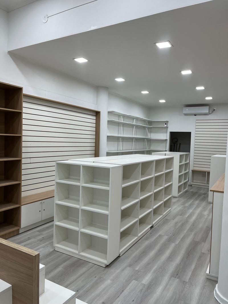 Diseño integral de mobiliario comercial